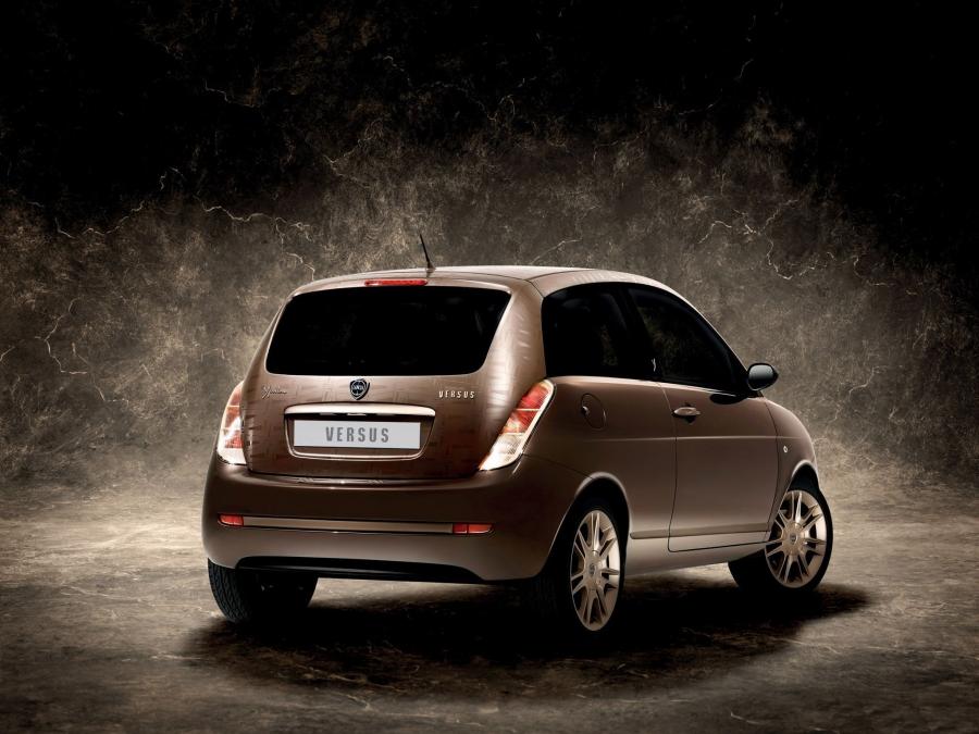  Lancia Ypsilon Versus 2008 года  (фото 2 из 5)
